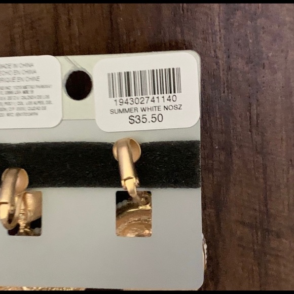 Chico’s summer white seed bead earring - Picture 15 of 15